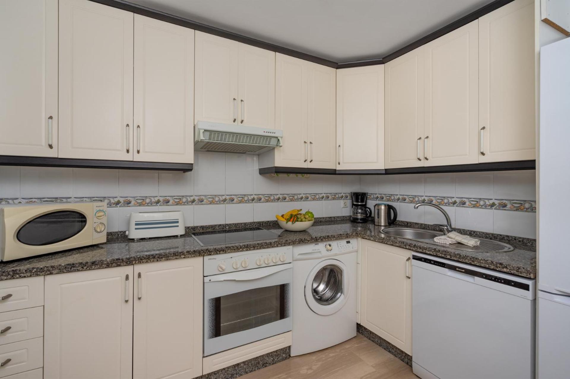 3 Bedroom, Sea Front & Sea View, Plunge Pool 푸엔히롤라 외부 사진